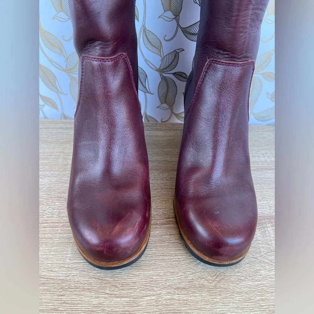 Sorel Fiona OTK Wedge Boots in Dark Burgundy Leather | Size 8.5